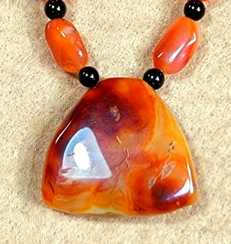 Carnelian Pendant: Carnelian & Black Onyx