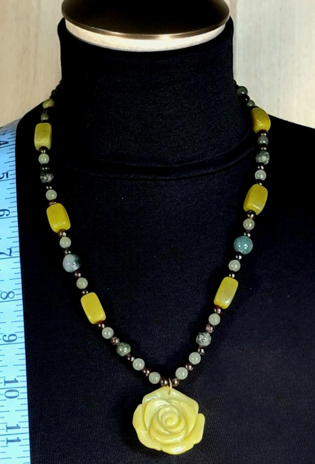 Jade Rose Pedant: Adventurine, Garnet & Jade