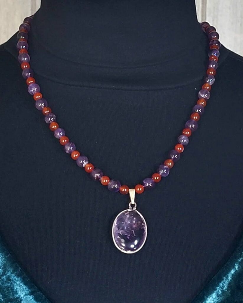 4Peaks Amethyst (rare) Cabochon: Carnelian & Amethyst